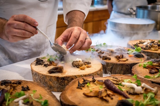Shingo or shiitake - cooking with operational ecxellence